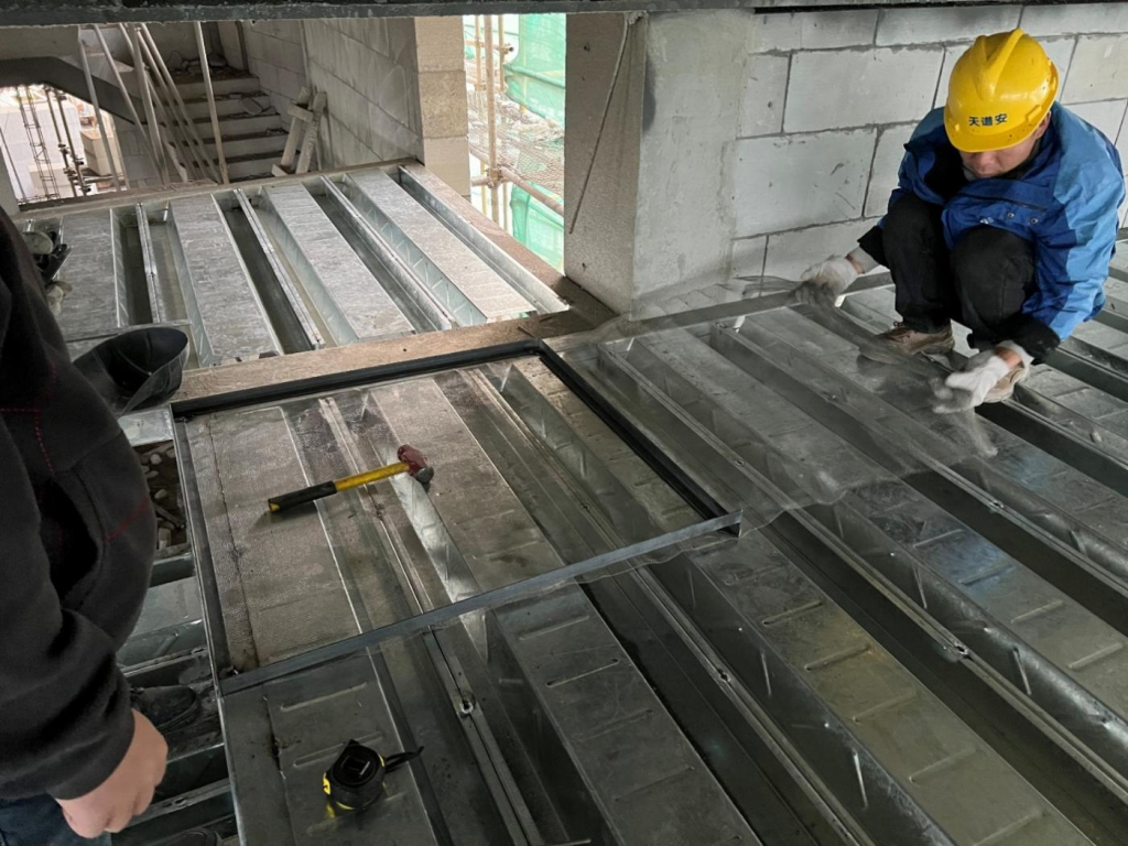 td-loft超薄夹层施工现场