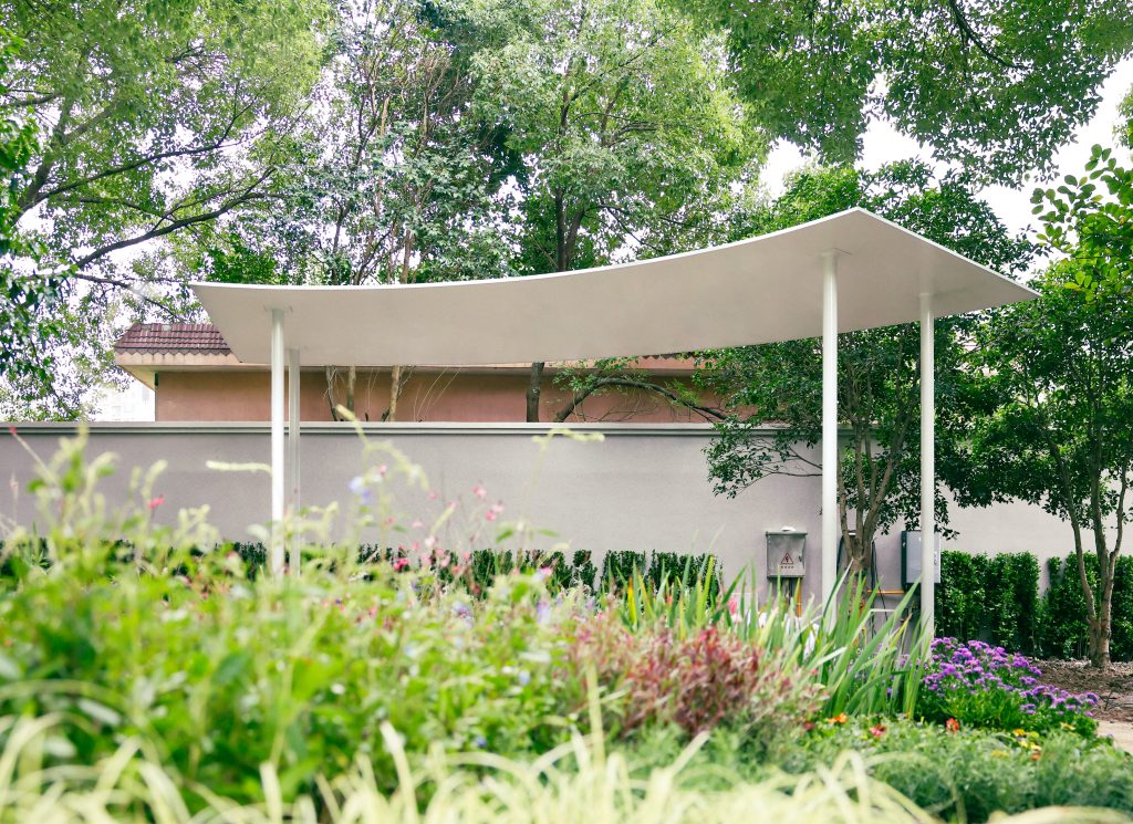 项目快讯:1小时完工!超快装景观亭,极速安装,简洁利落插图 位于杨浦国顺路的超快装景观亭