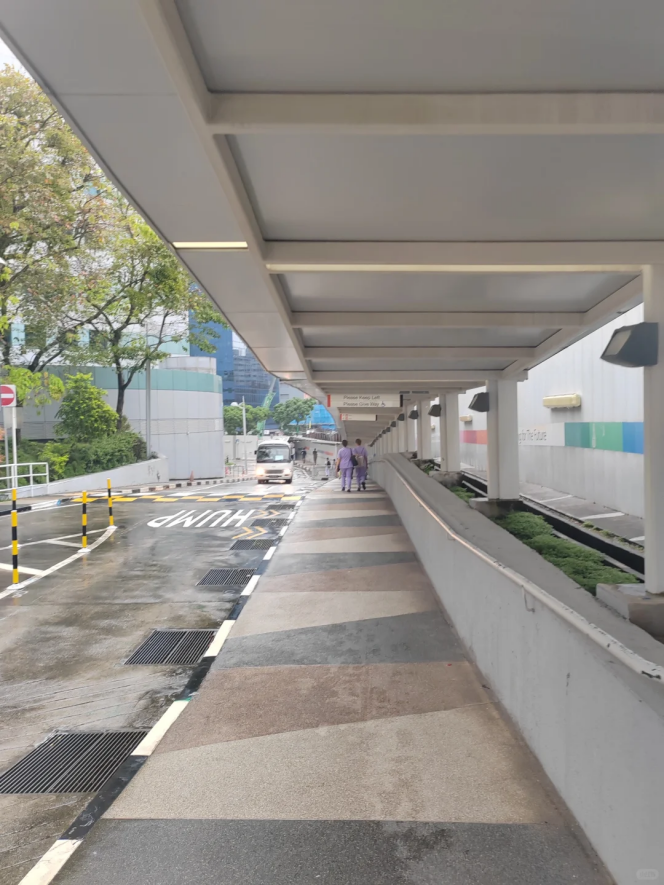 新加坡居民区风雨连廊四通八达